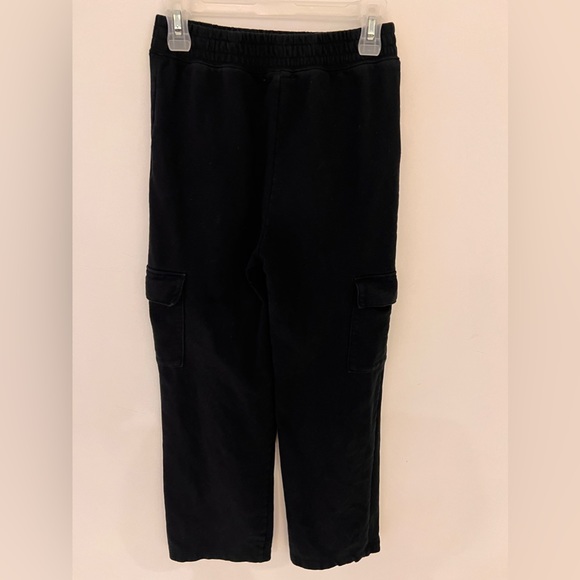 Two pairs of youth Cargo sweats - Picture 9 of 9